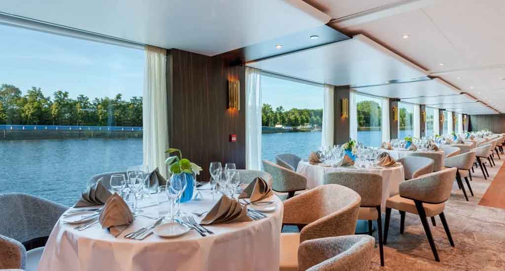 Luxe-restaurant-aan-boord-van-AMdadeus-Imperial