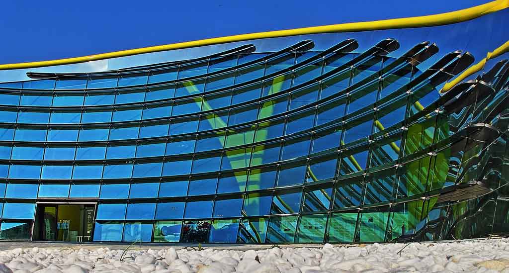 Museo-Enzo-Ferrari,-Modena