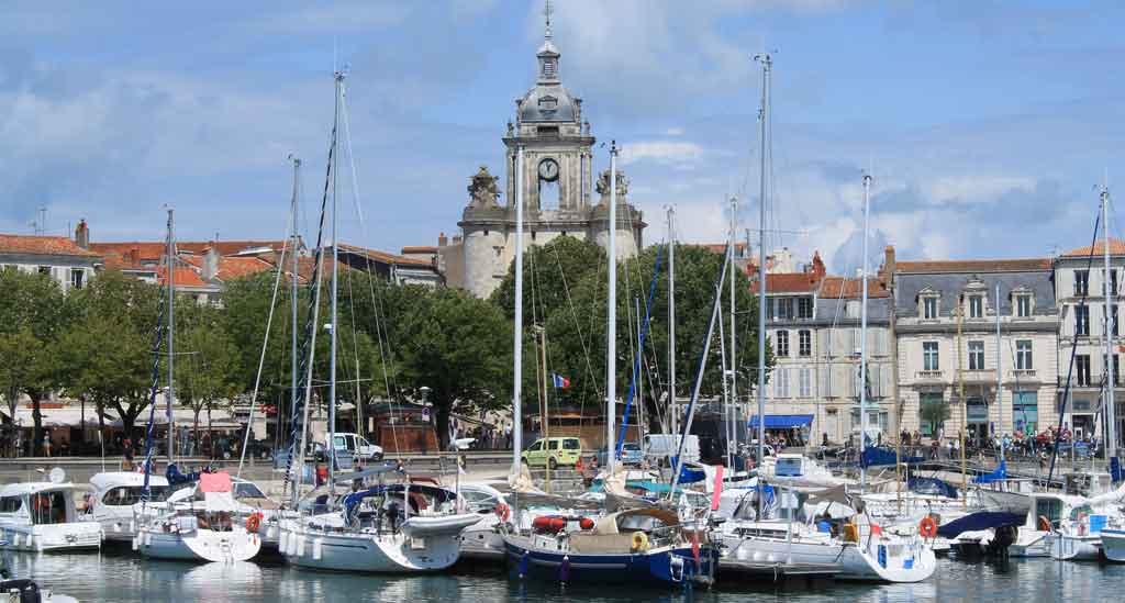 De oude haven van La Rochelle met de Grosse Horloge