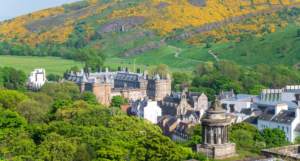 Holyrood-Palace-in-Edinburgh